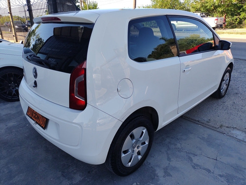 Volkswagen Up! 2016 1.0 Move Up! 75cv 3 P