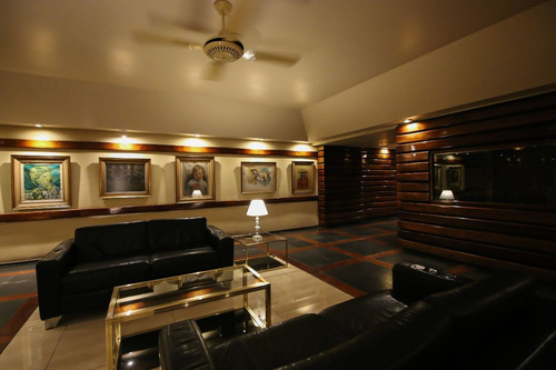 Venta De Cochera En Recoleta