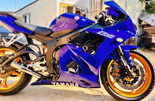 Yamaha R6