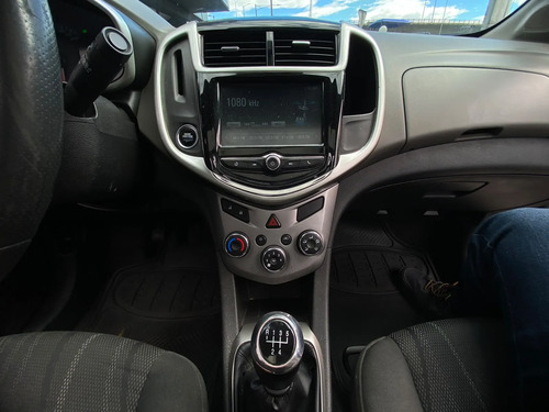 Chevrolet Sonic 1.6 Lt 4 p Mecánica