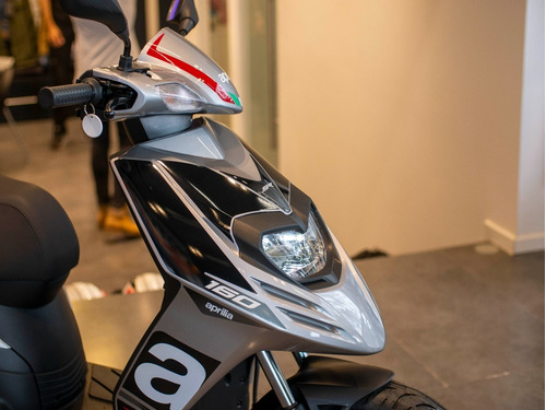 Imagen 17 de 25 de Scooter Aprilia Sr 160 Gris Financiación Disponible Usb Abs