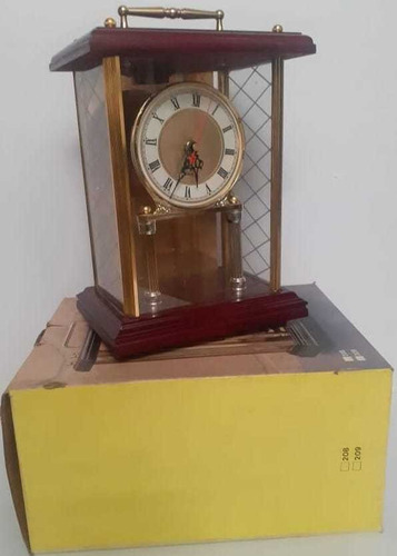 Reloj De Mesa De Madera Y Vidrio