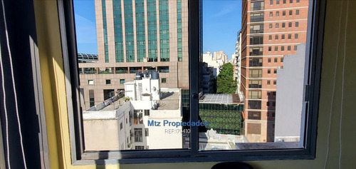 Imagen 10 de 17 de Venta - Apartamento Frente A Presidencia - Todo Reciclado