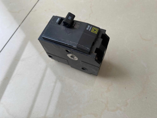 Pastilla Termomagnetica Interruptor 2x30 Amp Marca Square-d (Usado)