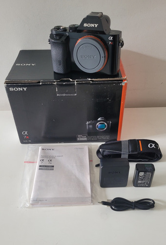 Câmera Sony Alpha A7r Full Frame 36mp Evf Wifi 13k Clicks Sp (Usado)