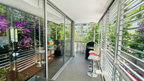 Moderno, Comodos Espacios, Residencial (81791)