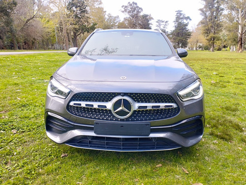 Imagen 2 de 23 de Mercedes Benz Gla 250 Amg
