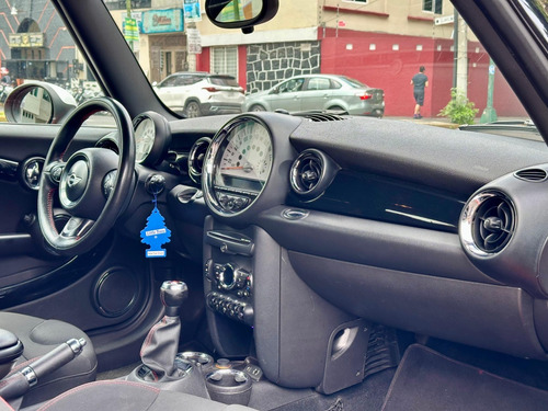 Mini Cooper S 1.6 Redcliffe Mt