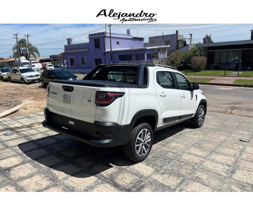 Fiat Strada Volcano