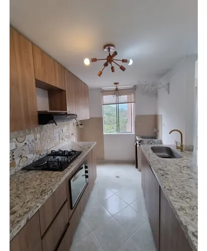 Vendo Apartamento En Los Colores Medellin