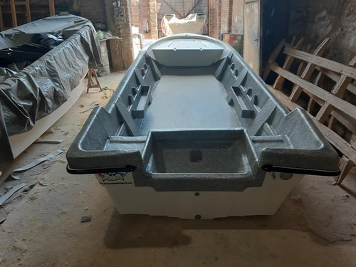 Tracker Condor 520 Base 1 $210000 Base 2 $234000 Tambu/matri