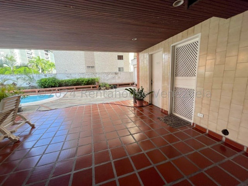Apartamento En Venta Santa Paula 25-20008