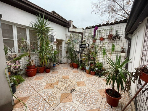 Arriendo Local Comercial En Barrio Italia