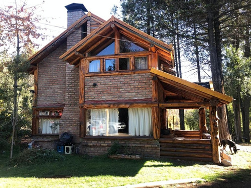 Imagen 3 de 22 de Complejo De Dos Casas Y Un Departamento