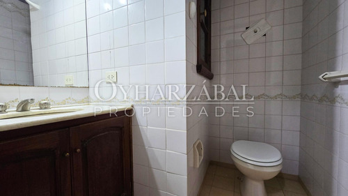 Casa En Venta En Carilo