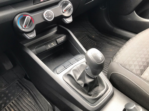 Imagen 9 de 13 de Kia Rio Hb Lx 2018