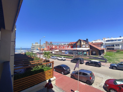 Imagen 4 de 27 de Apartamento En Venta 2 Dormitorios, Frente A Playa El Emir