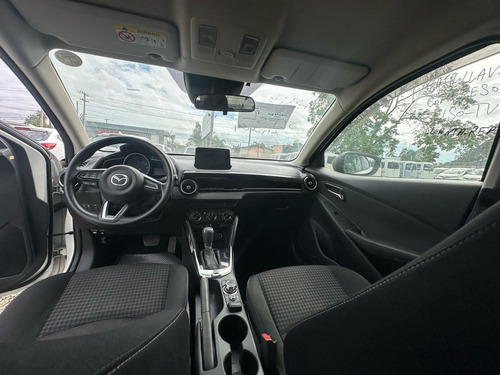 Mazda Demio 2019, Impecable