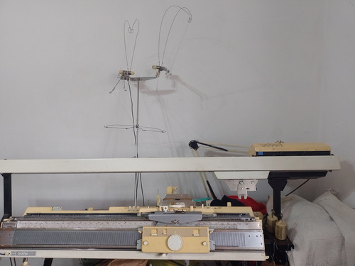 Máquina De Tejer Brother Con Motor (Usado)