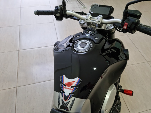 Imagem 9 de 15 de Honda Cb 1000 R
