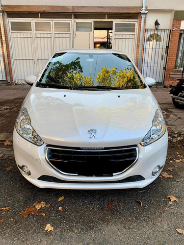 Peugeot 208 1.5 Allure Touchscreen 2013