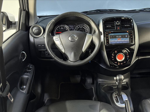 Nissan Versa 1.6 16V FLEXSTART UNIQUE 4P XTRONIC