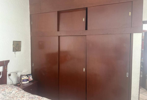 Casa En Venta Con Excelente Ubicacion!!...