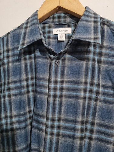Camisa Calvin Klein Talle L Hombre (Usado)