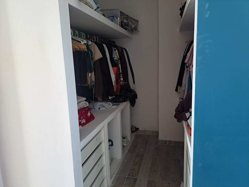 Casa Con Pileta Y Quincho En Venta Zona Los Hornos