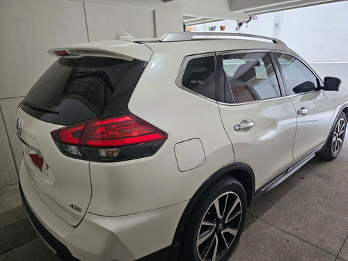 Nissan X-Trail 2.5 Exclusive 3 Row Cvt