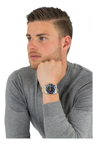 Reloj Automático Invicta Pro Diver Collection Con Forma De M