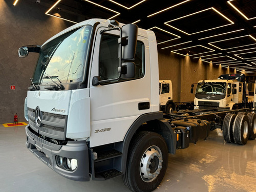 Mercedes-benz Atego 2429 6x2 Truck 2025 Chassi S/implementos