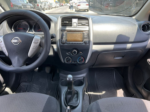 Nissan Versa 1.6 Advance Mt