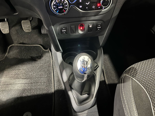 Renault Stepway 1.6 Dynamique Mt