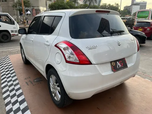 Suzuki Swift 1.2 Mt Mod 2015
