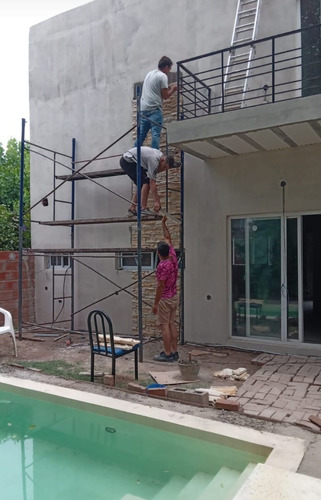 Alquiler De Andamios Y Escaleras En Caba Y Zona Oeste