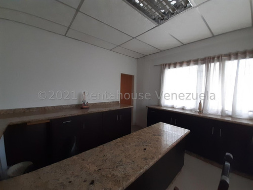 Se Vende Edificio Comercial En Santa Rosa Maracay Fvina