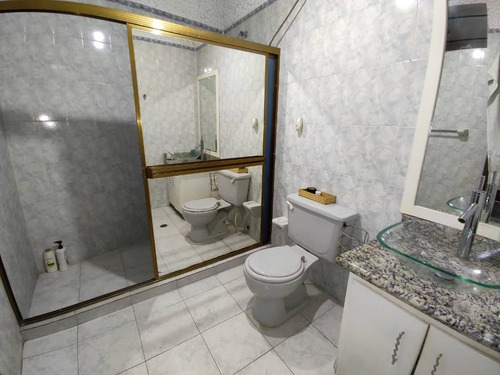 Imagen 9 de 12 de Comoda Casa En Urb Los Overos Norte 04146878567
