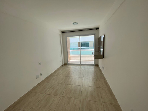Vendo Apto A 3 Minutos Da Praia Do Forte No Jardim Flamboyant Em Cabo Frio R$530.000,00