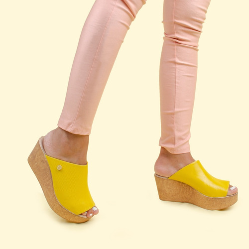 Imagen 7 de 7 de Zuecos Sandalias De Mujer De Cuero Teim - Ferraro