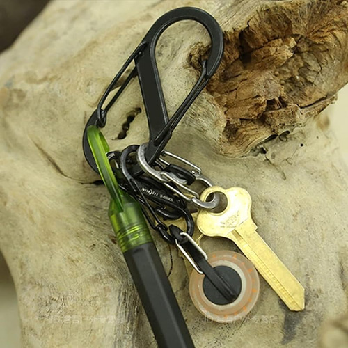 Double Aluminum Carabiner With Keychain And High Strength