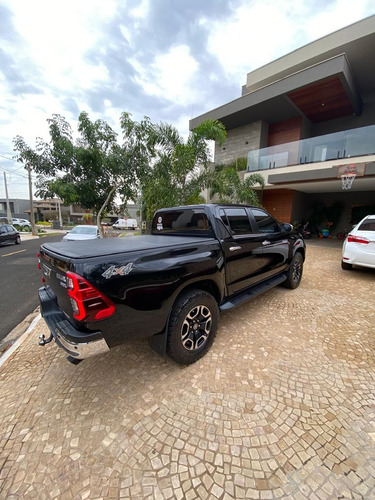 Toyota Hilux 2.8 Tdi Srx Cab. Dupla 4x4 Aut. 4p