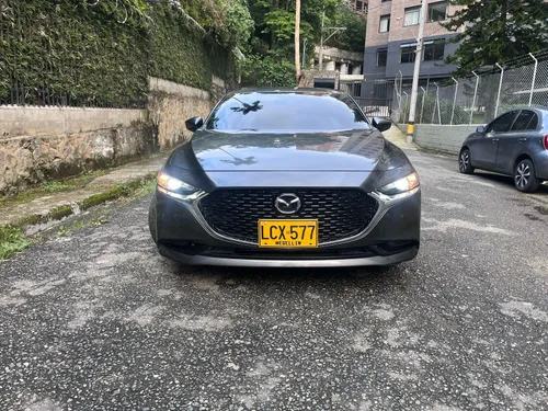 Mazda 3 2.0 Touring