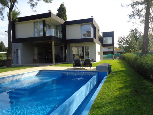 Imagen 3 de 30 de Excepcional Casa Barrio Privado De Palos Verdes- 3 Dormitorios- Piscina - Quincho
