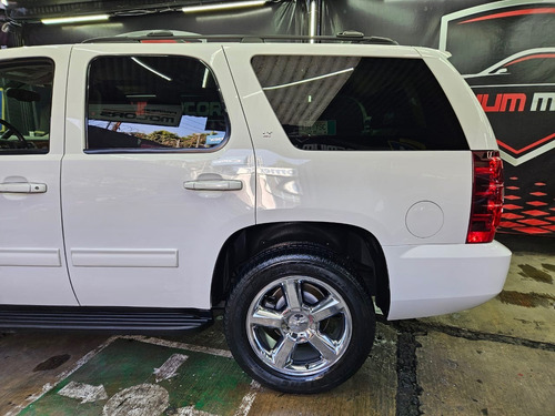 Chevrolet Tahoe E Suv Piel Cd 2a Fila Asientos 4x4 At
