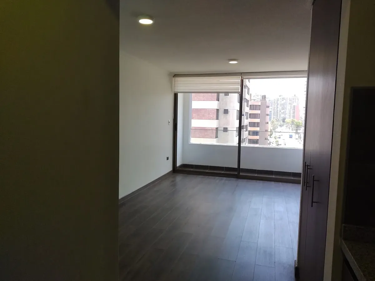 Imagen 3 de 23 de Edificio Av. Angamos Vista Norte Piso 7