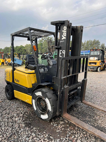 Imagen 8 de 15 de Autoelevador Yale 3tn Diesel Torre Triple C/desplazad Envios