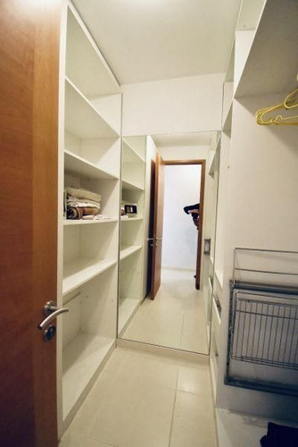 Apartamento En Venta De 2 Dormitorios En Playa Mansa