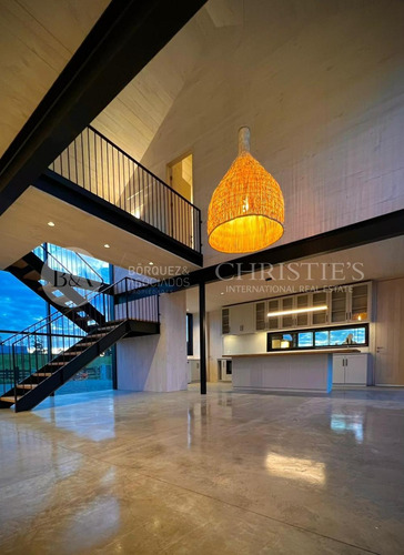 Imagen 2 de 24 de 21839 - Luminosa Y Moderna Casa Nueva