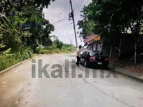 Imagen 10 de 12 de Venta De Terreno 500 M² Col. Guadalupe Victoria Poza Rica Veracruz. Cuenta Con Un Frente De 18.19 M² Y Una Profundidad De 27.47 M². El Terreno Se Encuentra En La Parte Alta Y Tiene Buena Vista Para C